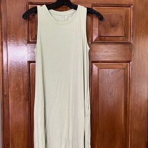 Sage green sleeveless maxi dress with pockets
